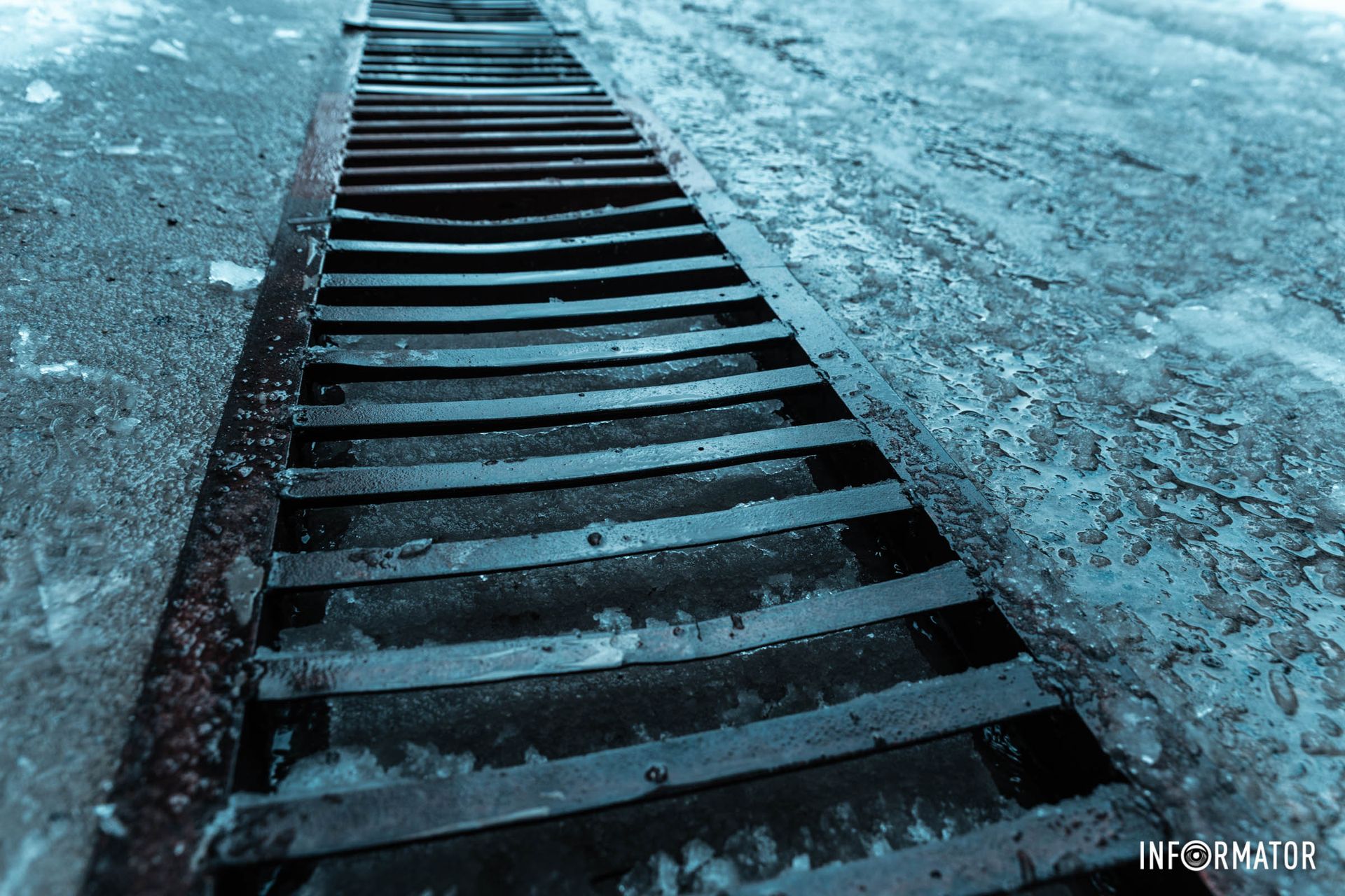 Вверх Вверх