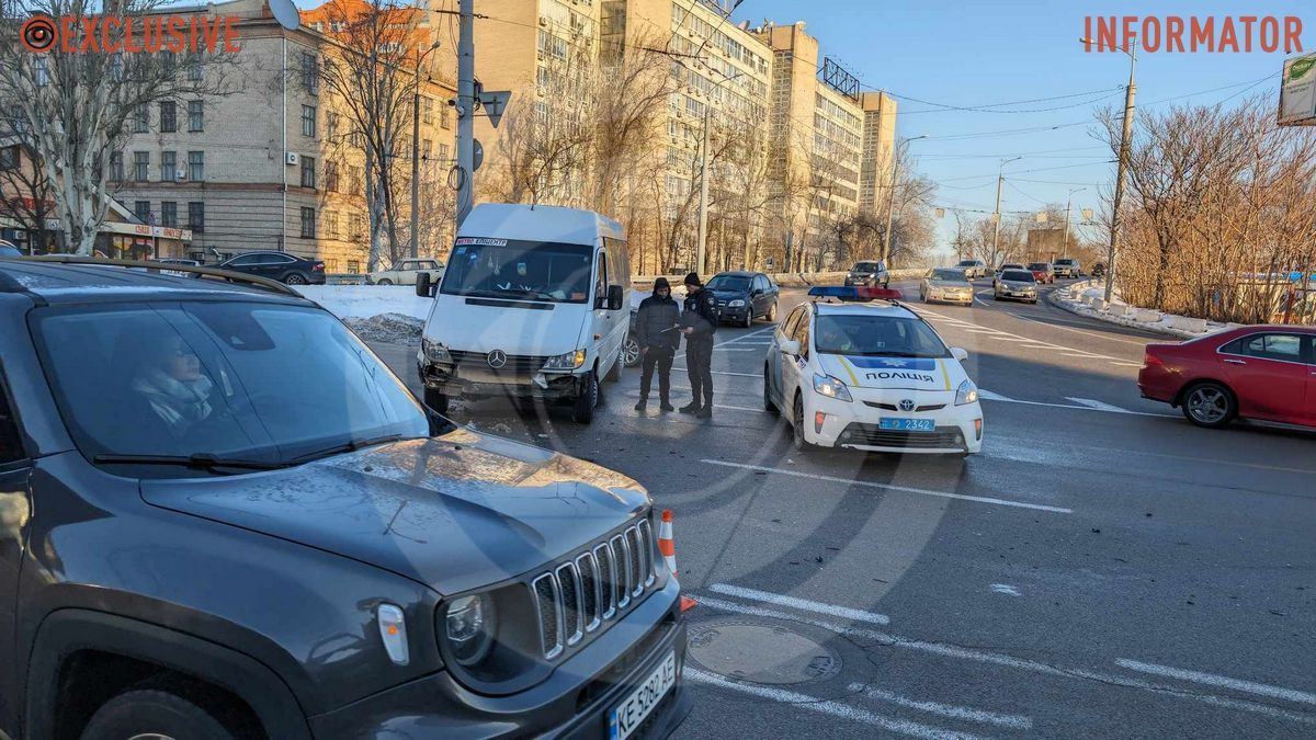 У середу, 17 січня на вулиці Володимира Великого сталася аварія У середу, 17 січня на вулиці Володимира Великого сталася аварія