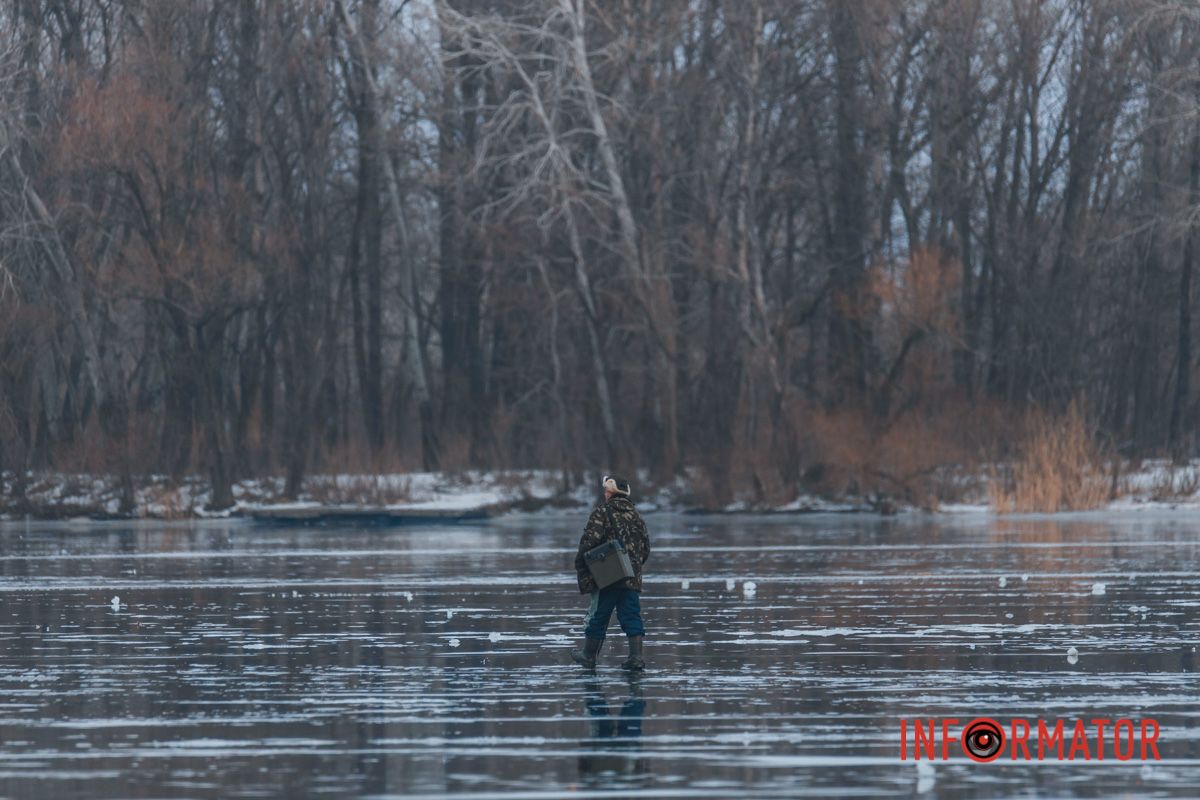 Идет "по воде"