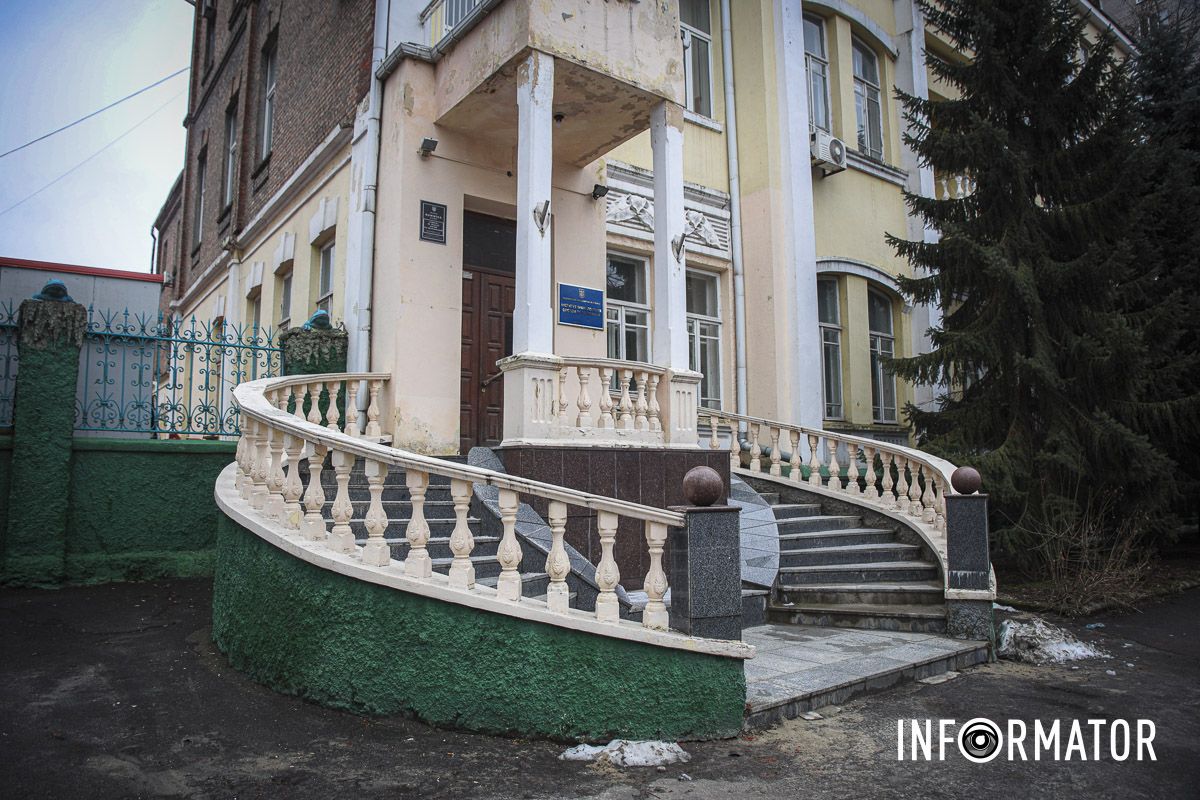 Однако девушка не могла забыть свою любовь и обратилась к колдунье