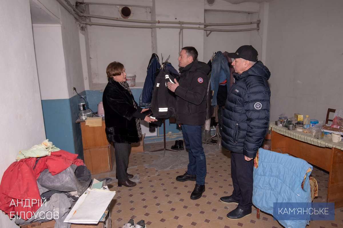 У Театрі ляльок у Кам’янському облаштовують укриття У Театрі ляльок у Кам’янському облаштовують укриття