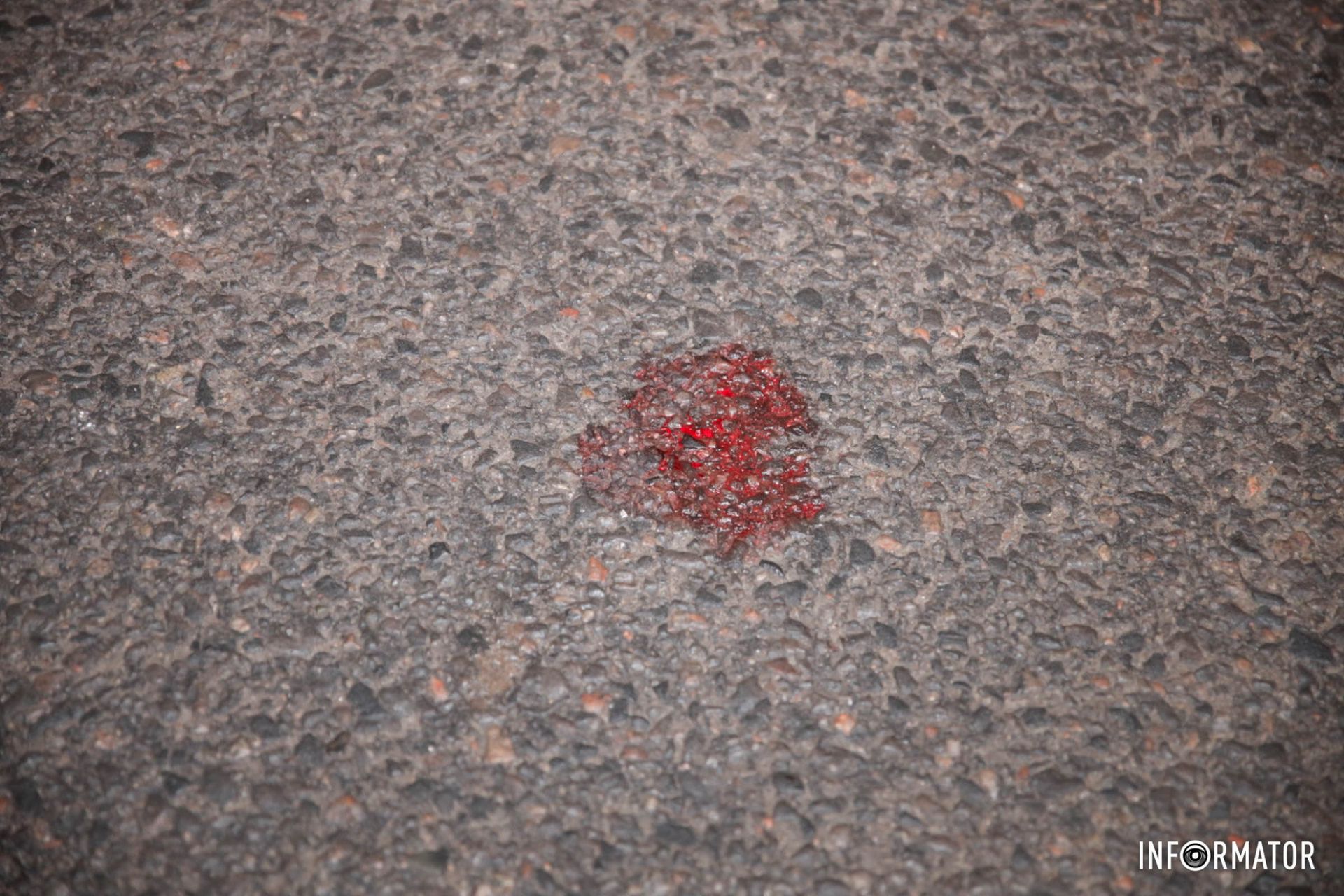 Руху транспорту не заважає.