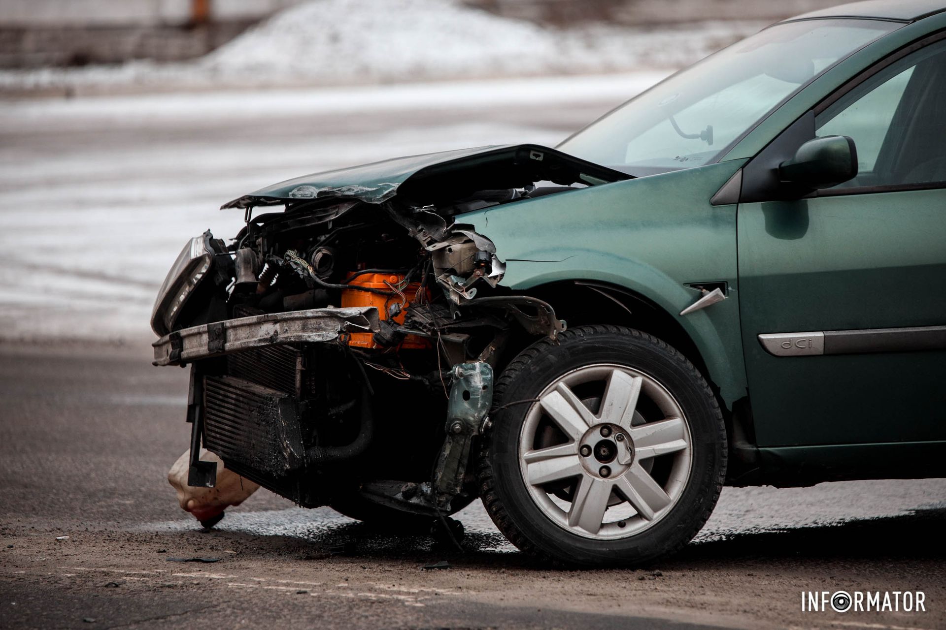 Попередньо, Toyota ООН їхала в напрямку Запорізького шосе зі сторони Набережної Перемоги