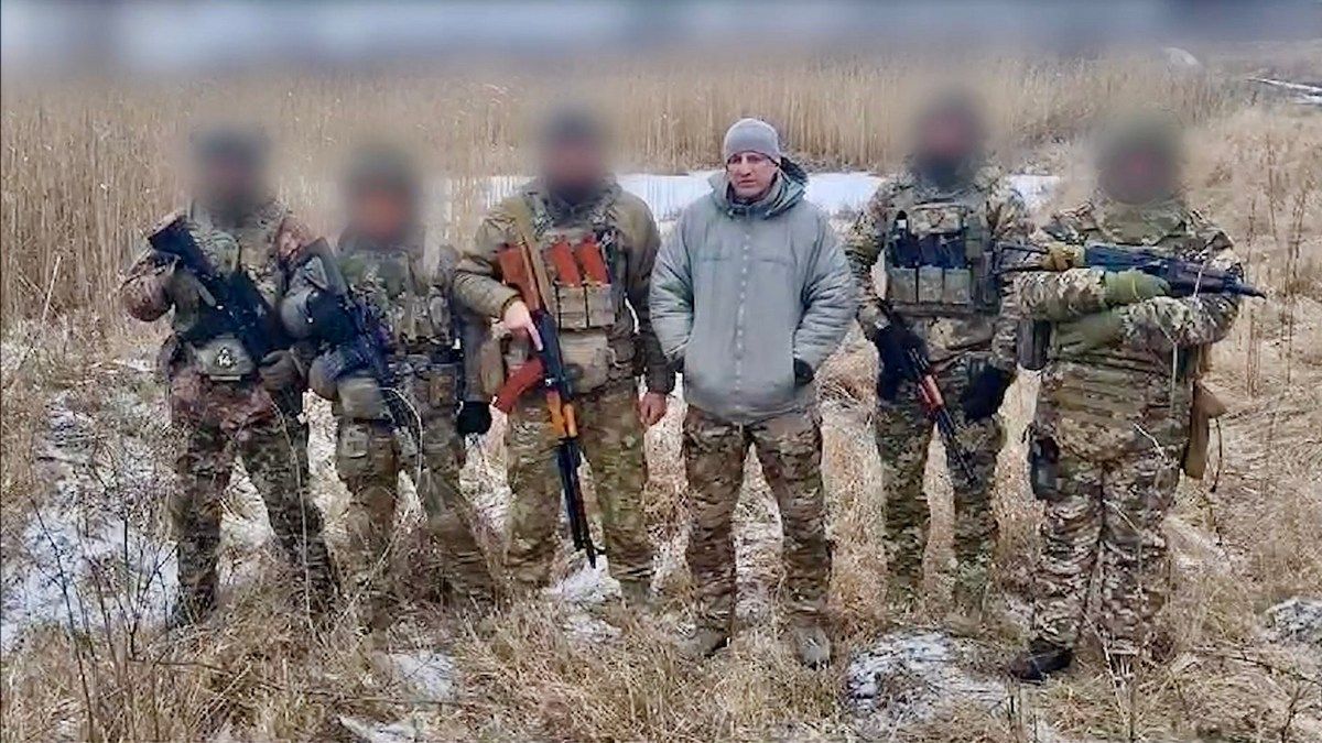 Бойцы 14-го отдельного полка, которые вместе с «Таврией» уничтожили вражеский «Ястреб-АВ» в Донецкой области, поблагодарили днепрян за предоставленную технику: видео