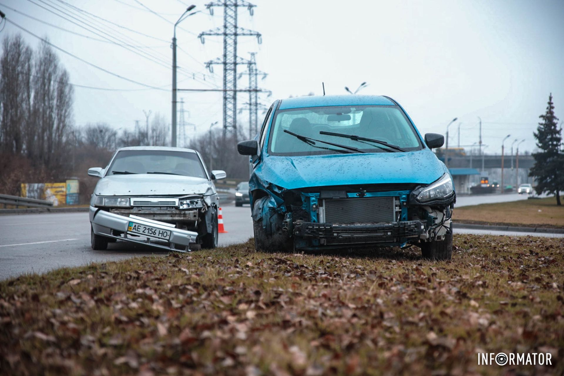 Subaru їхав у першій смузі Subaru їхав у першій смузі