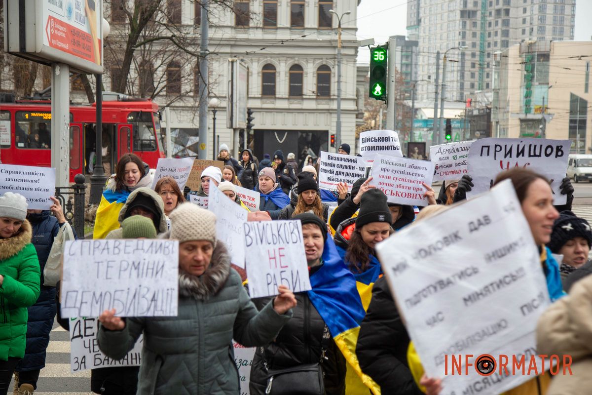«36 місяців служби – смертний вирок військовим, 18 місяців – шанс на життя»