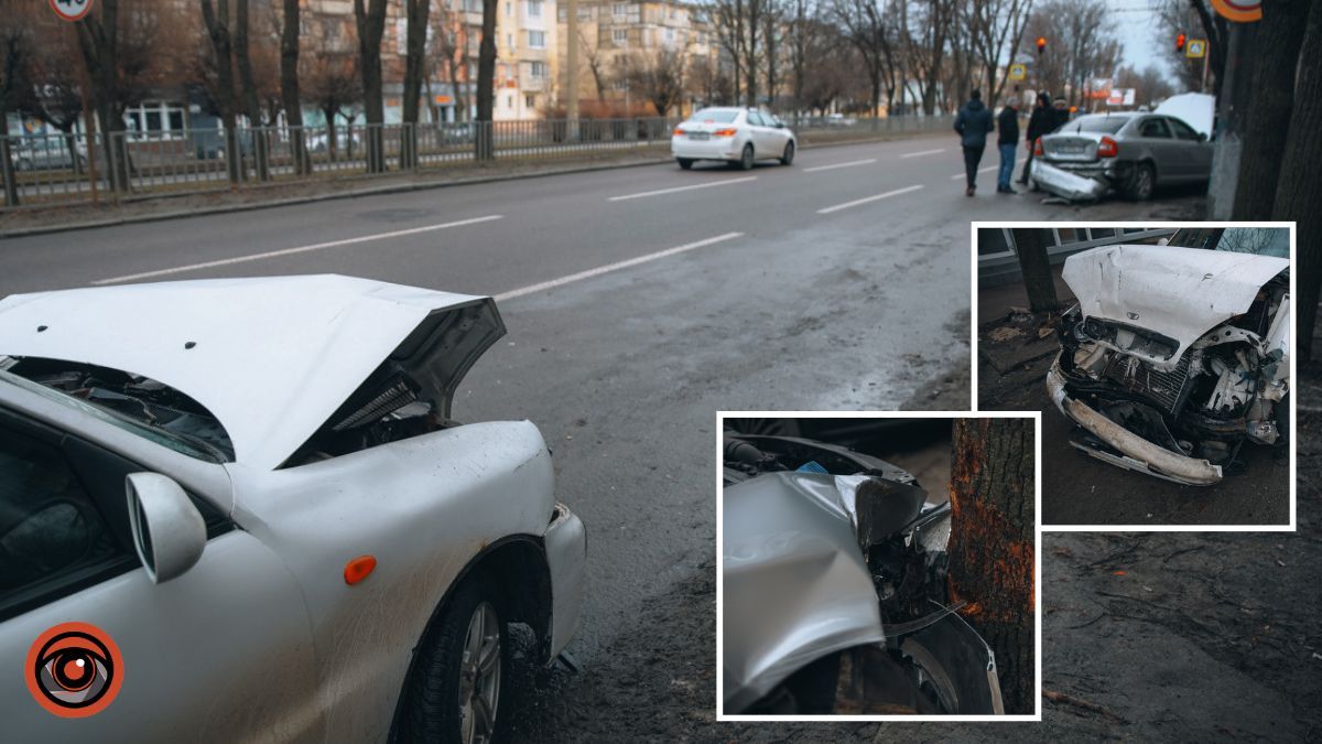 В Днепре на Александра Поля Skoda после столкновения с Daewoo въехала в дерево