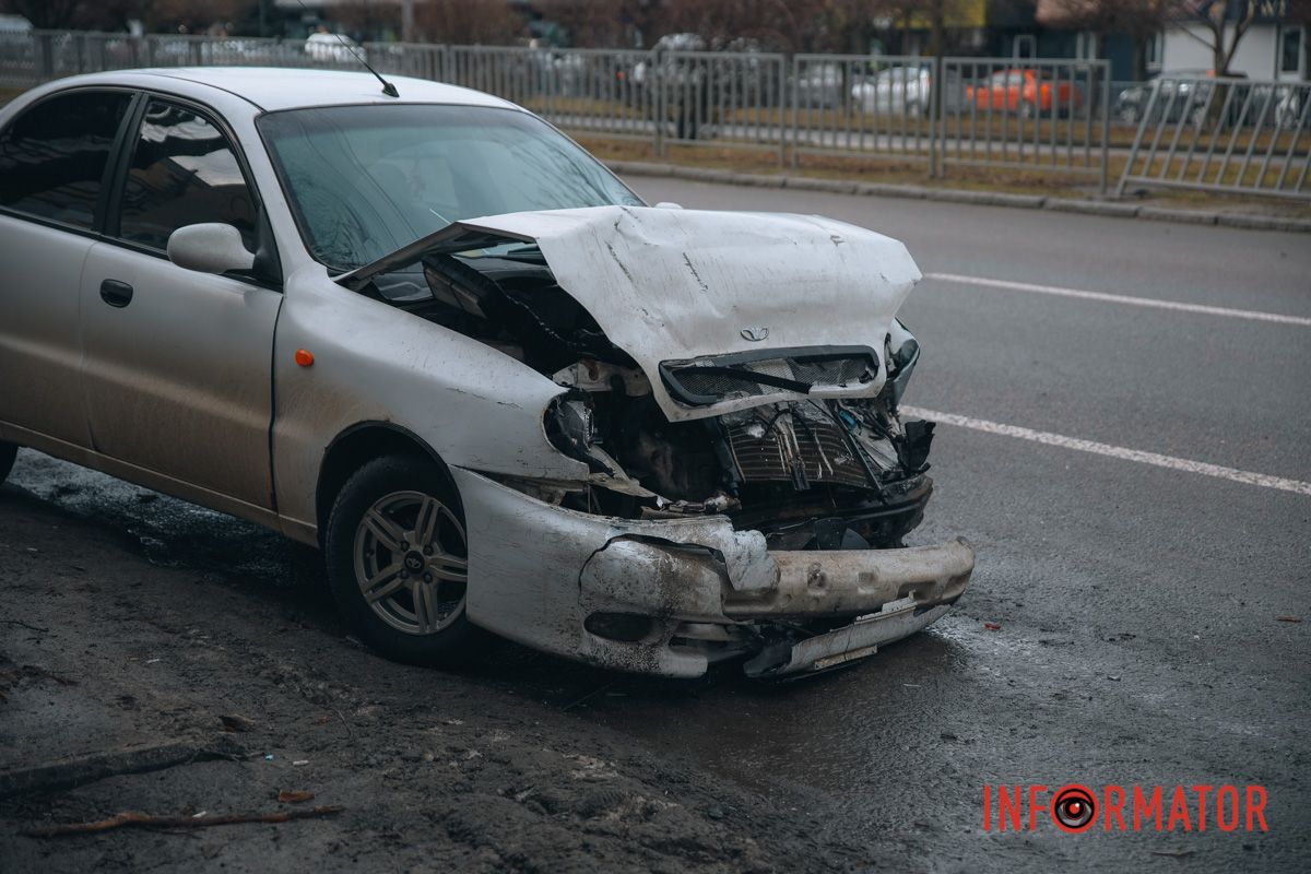 Истерзанный автомобиль