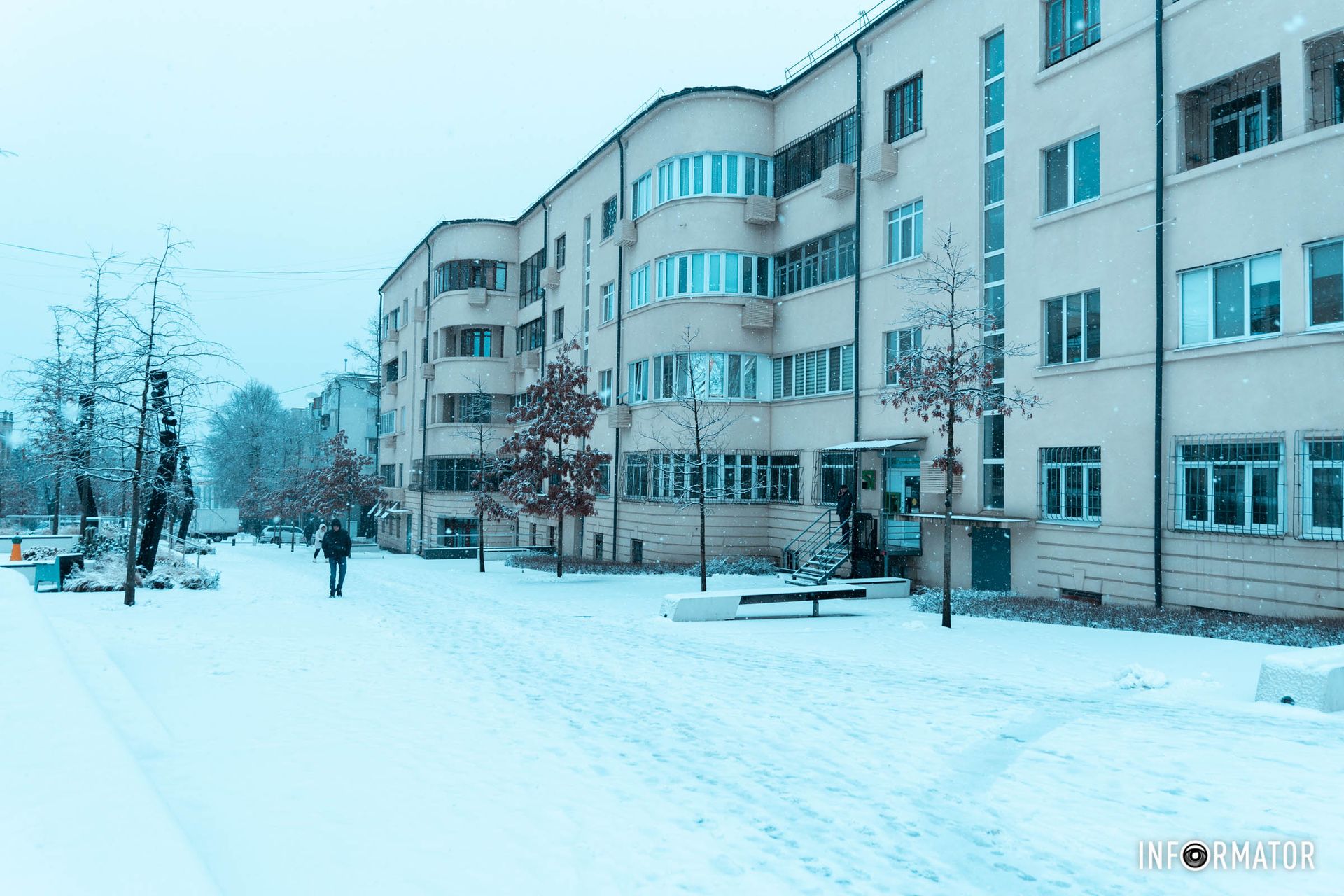 Зненацька випав сніг