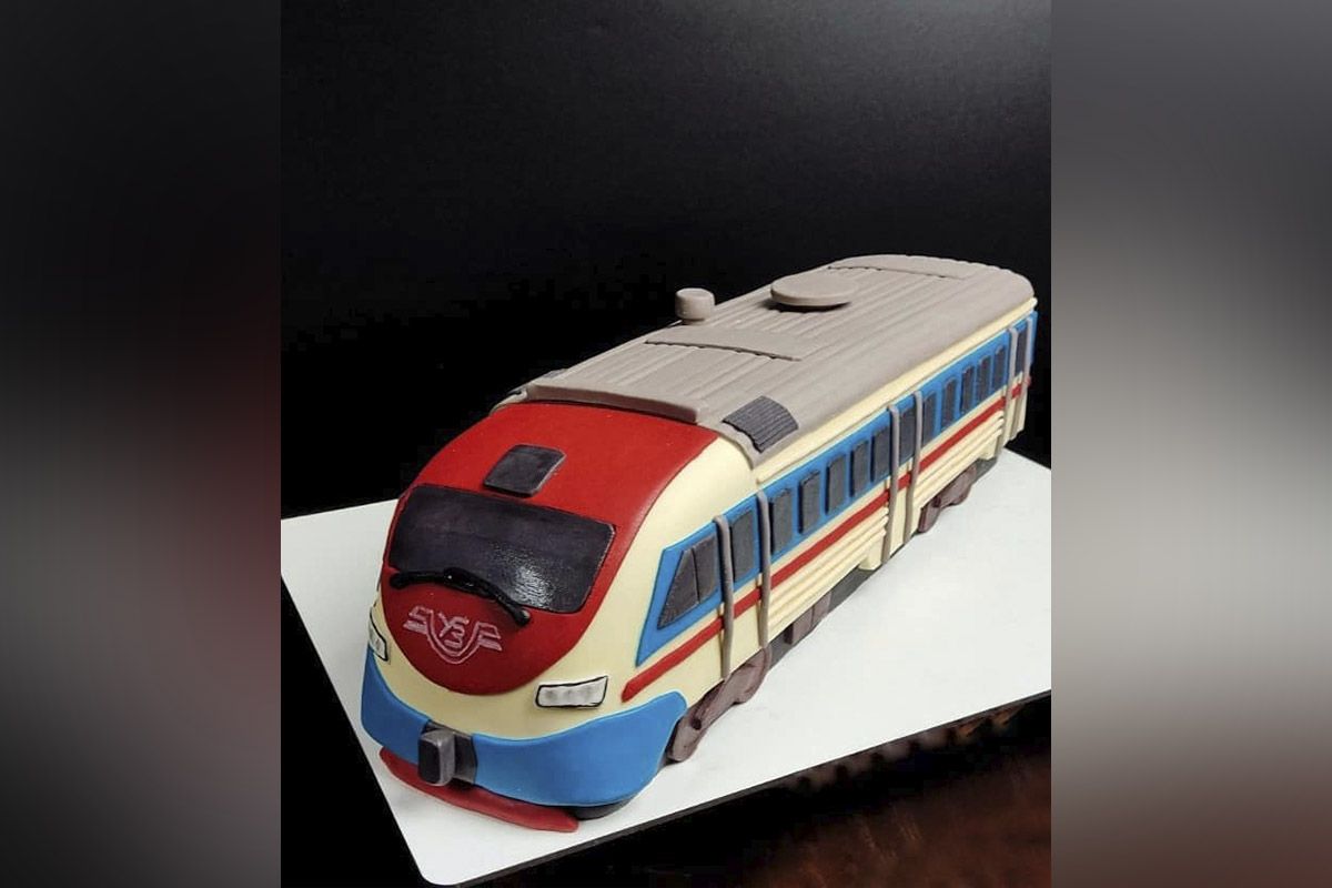 Он постоянно берется за сложные задачи и пытается воспроизвести мельчайшие детали.