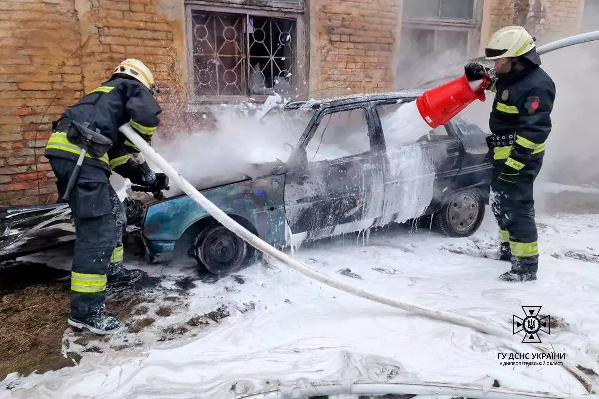Рятувальники загасили пожежу  Рятувальники загасили пожежу