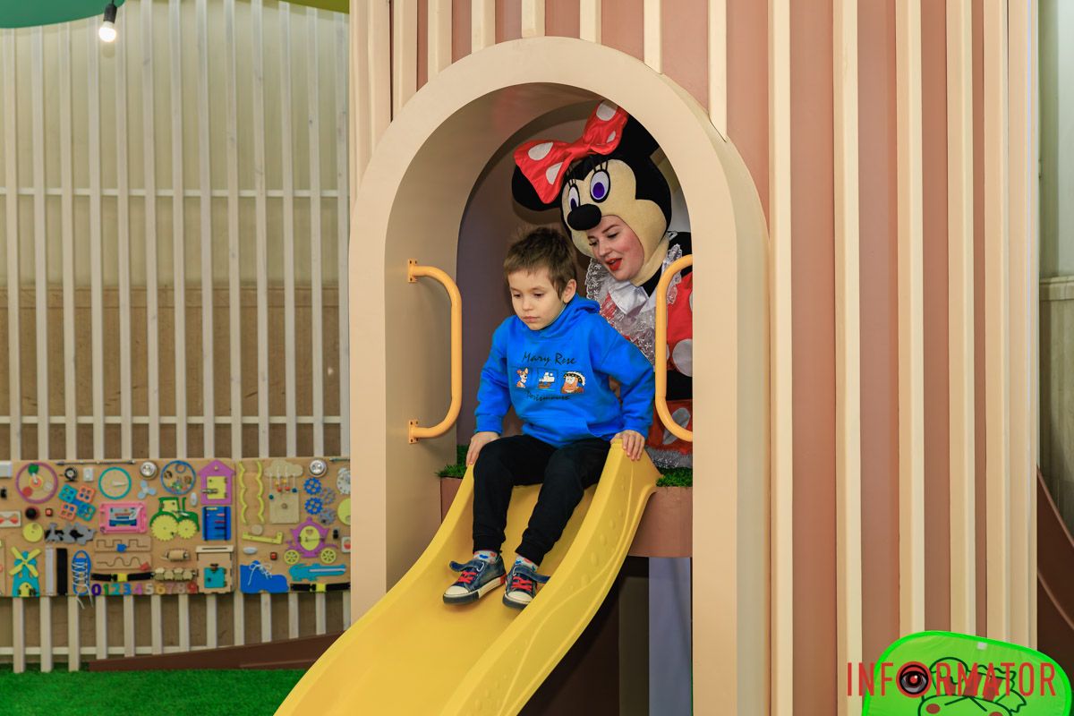 19 февраля на железнодорожном вокзале Днепра открыли детскую точку