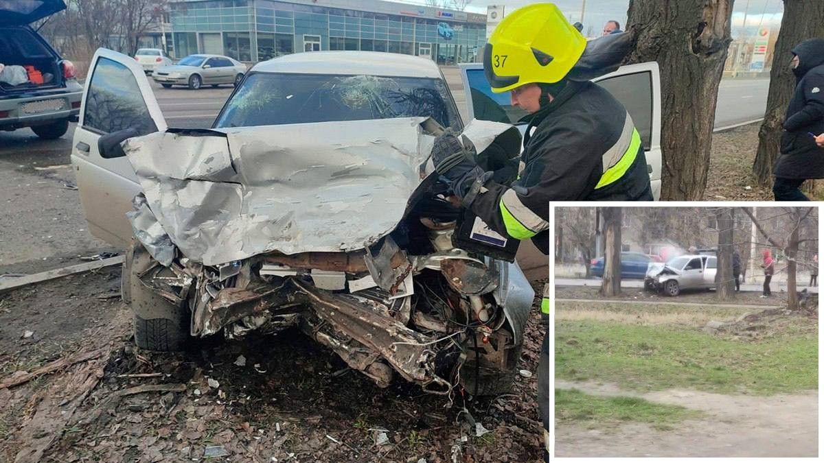 У Павлограді зіштовхнулись ВАЗ та Mitsubishi: постраждали троє людей