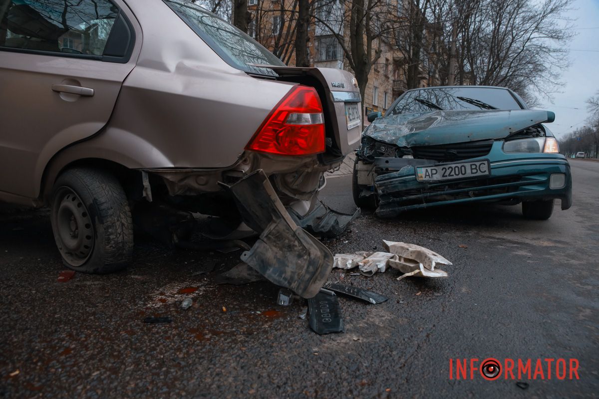 Попередньо, Toyota рухалась проспектом Івана Мазепи зі сторони проспекту Металургів