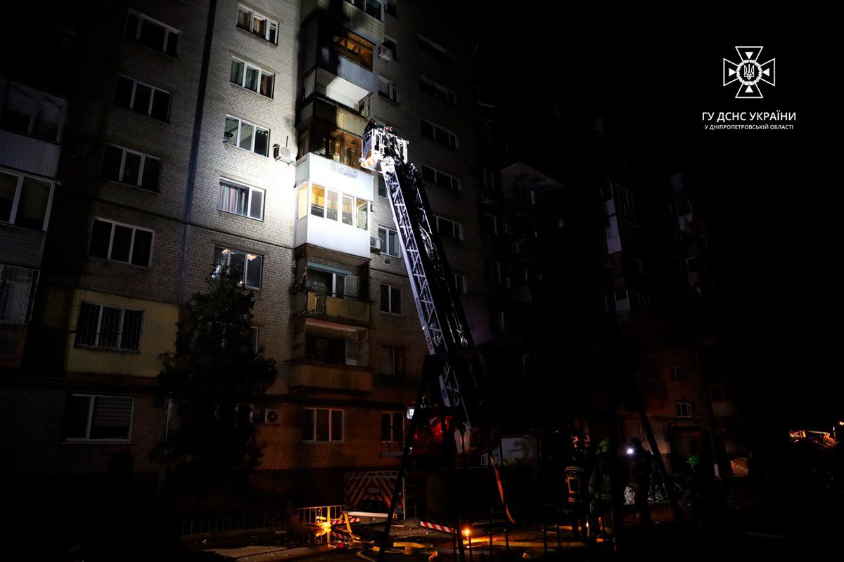 Пошуково-рятувальні роботи тривають Пошуково-рятувальні роботи тривають