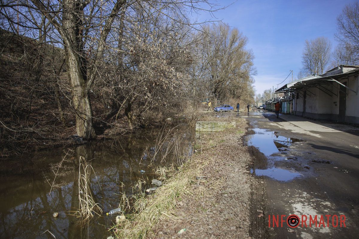 Тогда на искусственном озере можно было кататься на каяках Тогда на искусственном озере можно было кататься на каяках