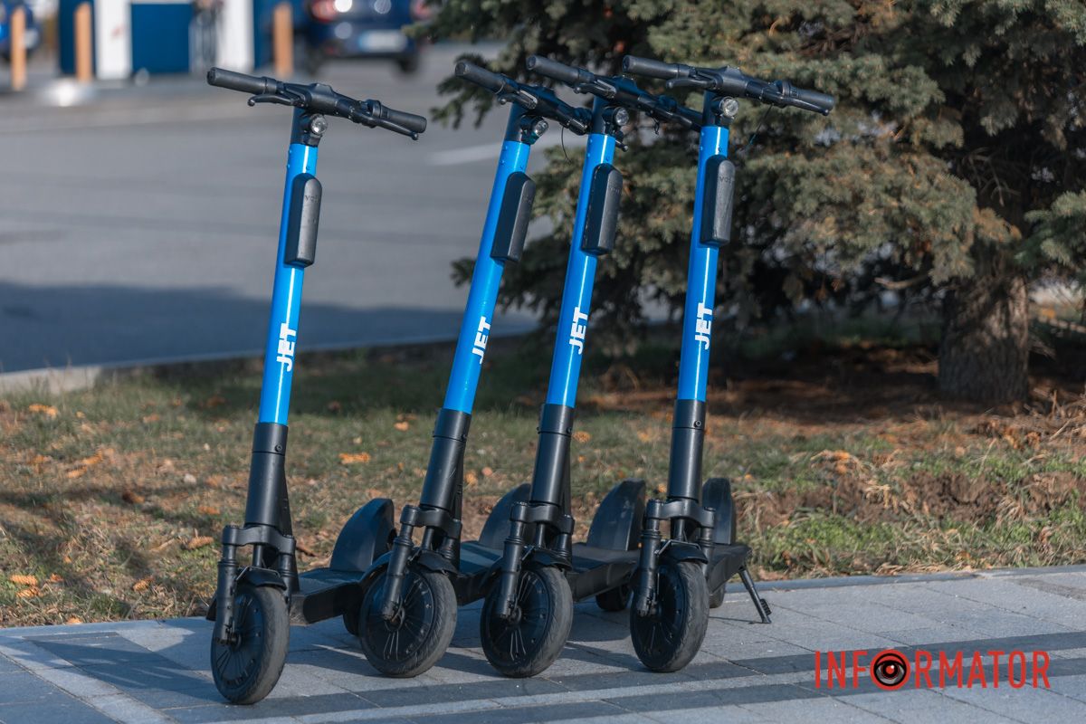 Та від Січеславської Набережної до вулиці Гусенка та Святослава Хороброго