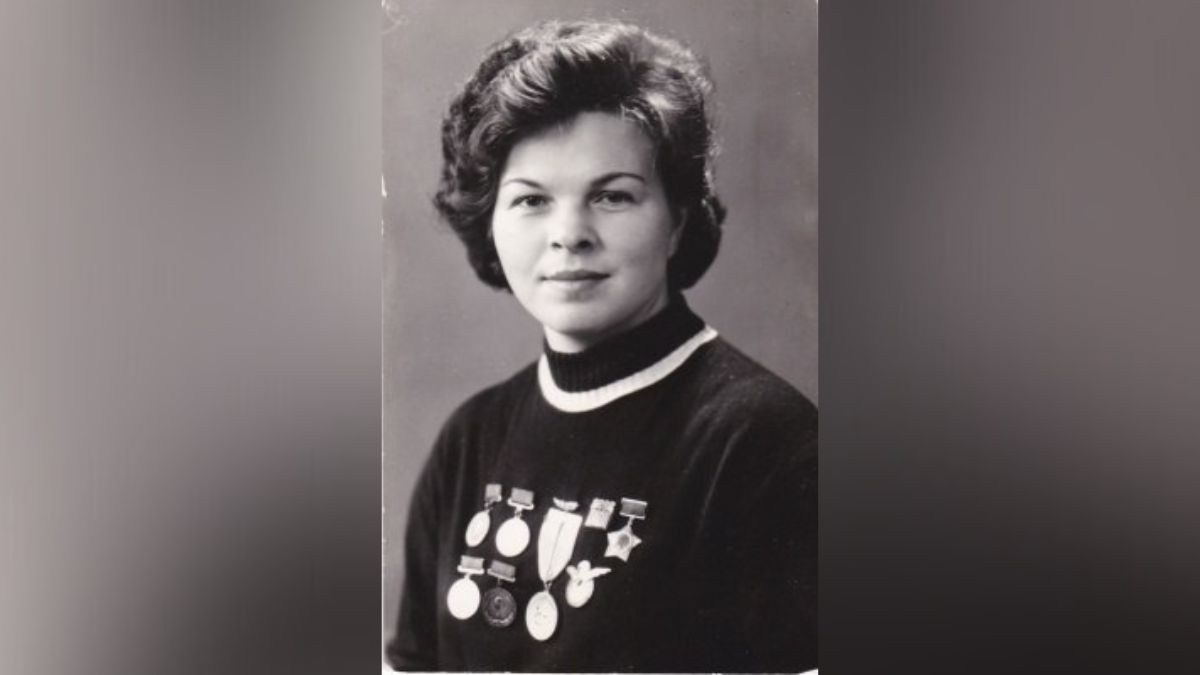 Отмечала юбилеи в воздухе: ушла из жизни 89-летняя парашютистка из Днепропетровской области