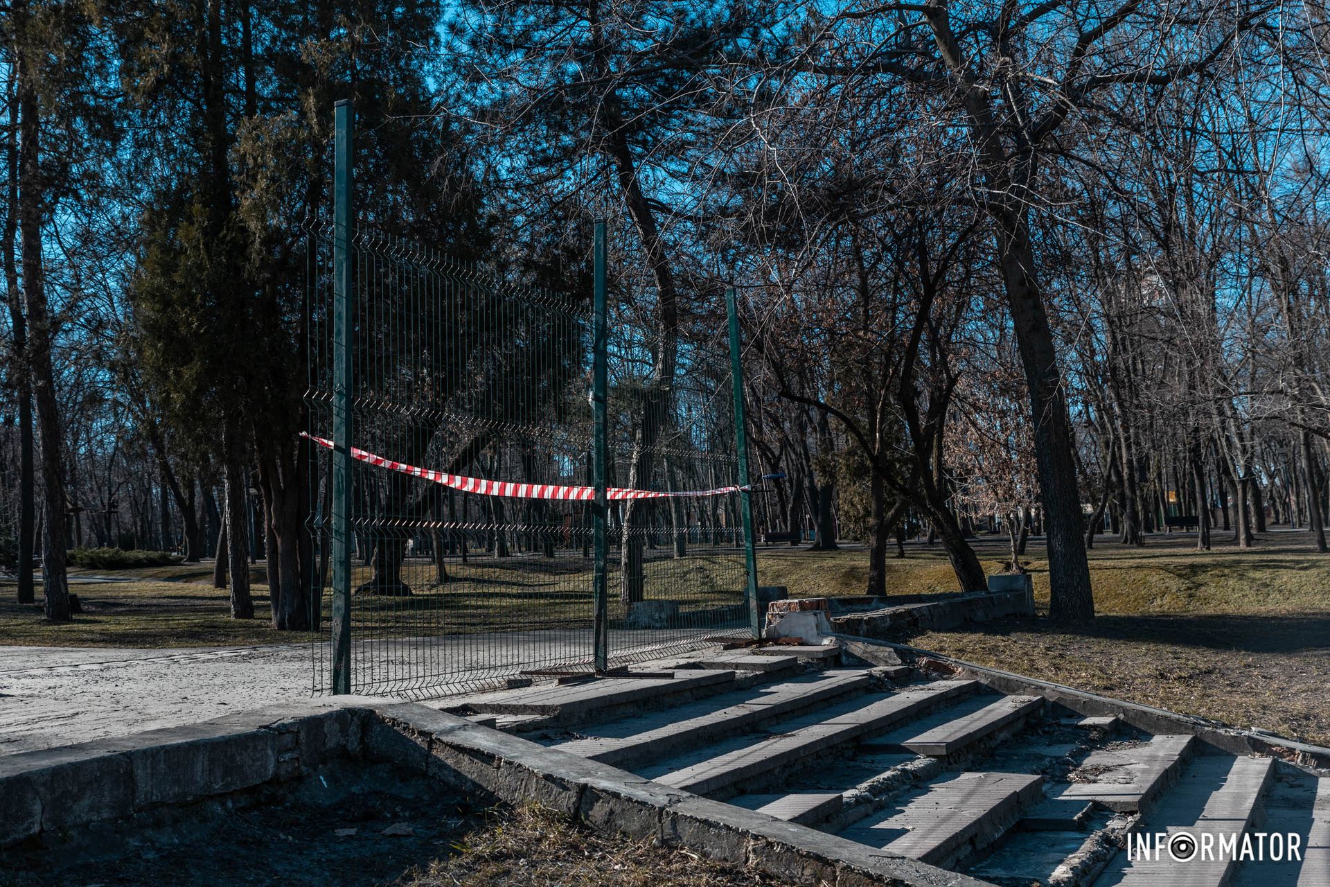 В городе приводят в порядок парки В городе приводят в порядок парки