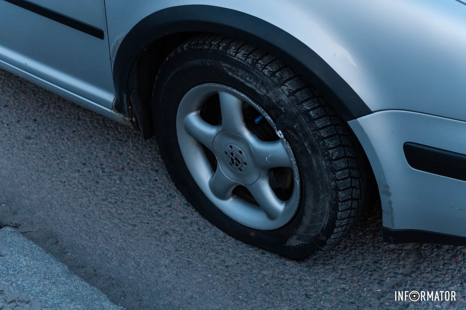 За попередньою інформацією, обидва транспортних засоби рухались у бік житлового масиву Перемога За попередньою інформацією, обидва транспортних засоби рухались у бік житлового масиву Перемога