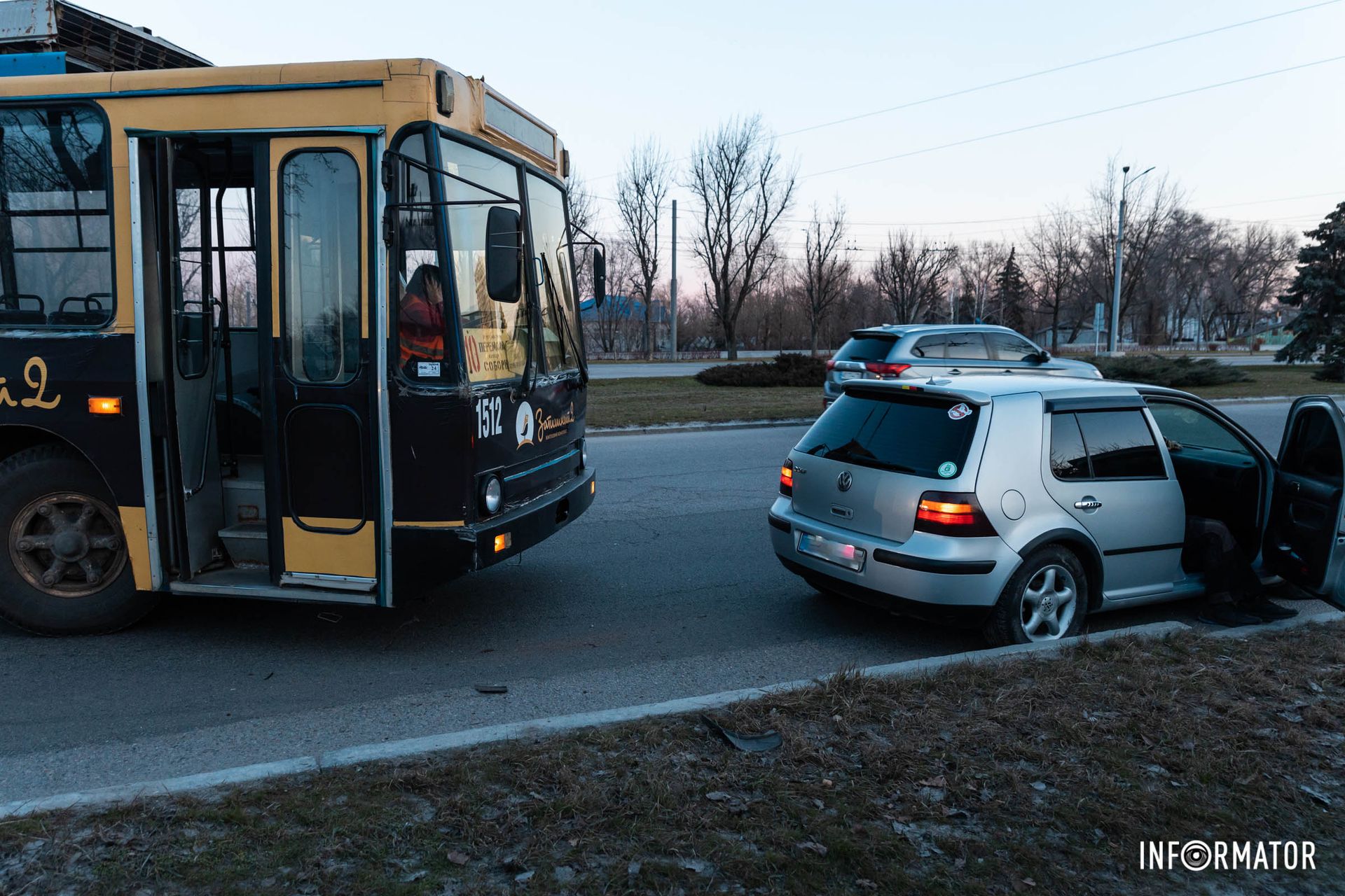 За інформацією від водійки тролейбуса, постраждалих внаслідок аварії немає За інформацією від водійки тролейбуса, постраждалих внаслідок аварії немає