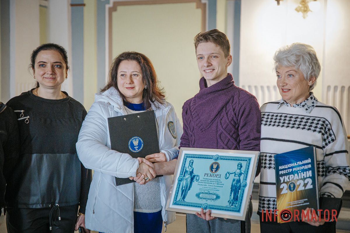 Отцы очень гордятся сыном Отцы очень гордятся сыном