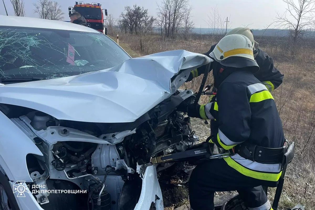 Зіткнулися Opel та Renault, постраждали троє людей