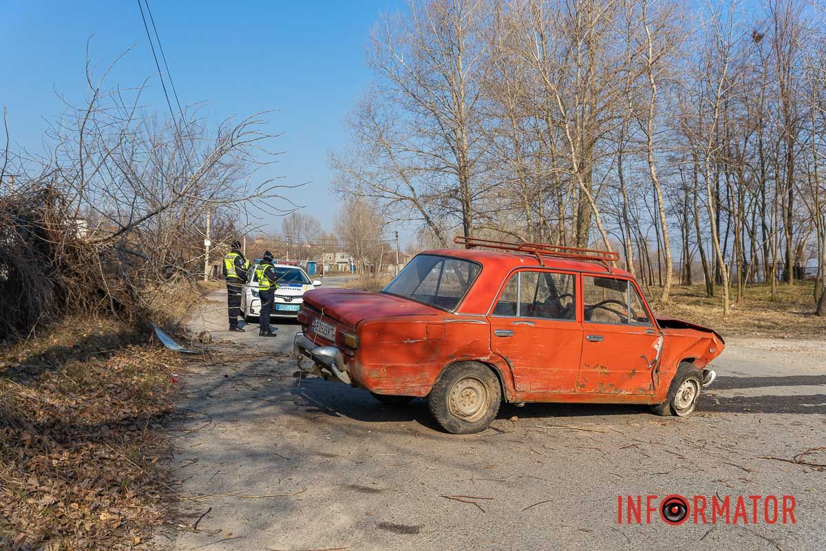 Тут ВАЗ вилетів на узбіччя