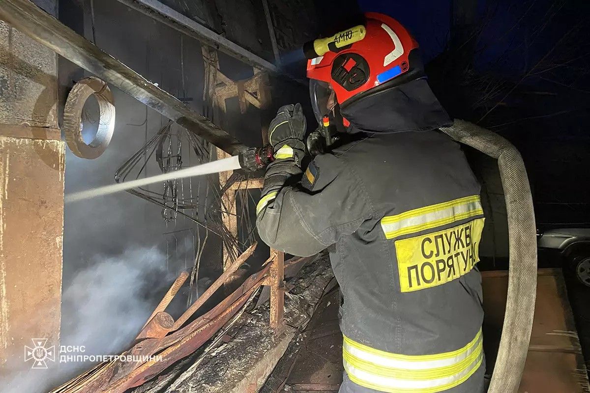 Пылало производственное здание предприятия