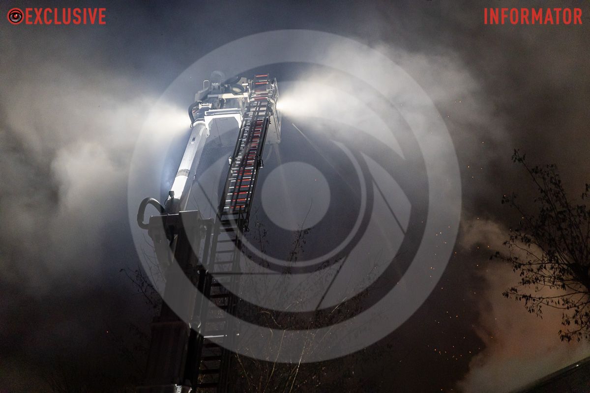 На месте работают спасатели и полиция