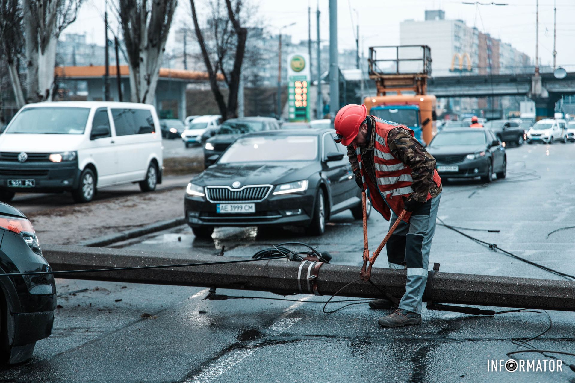 Работают коммунальные службы Работают коммунальные службы