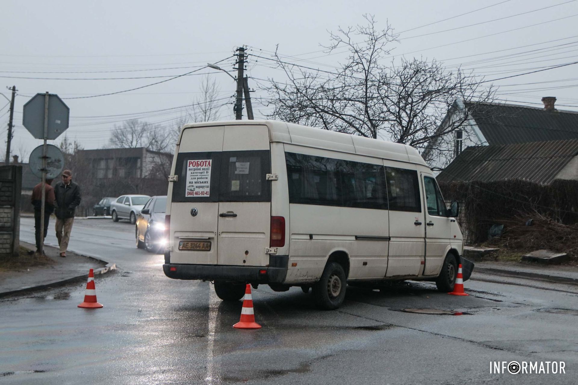 На месте работают патрульные