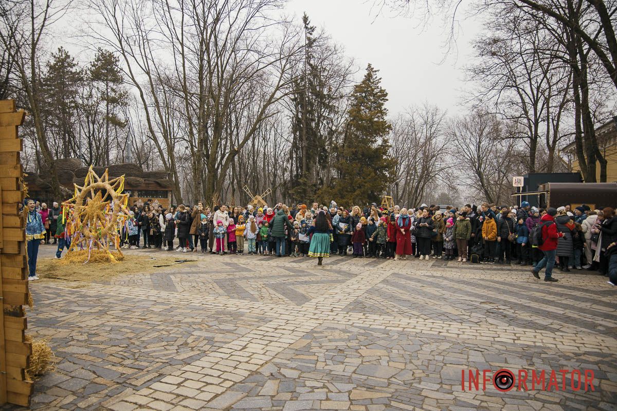 Урочиста частина тривала близько 1,5 години Урочиста частина тривала близько 1,5 години