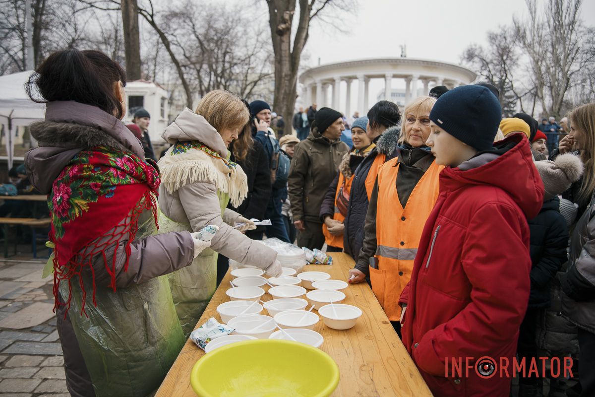 Черги почастувати варениками Черги почастувати варениками
