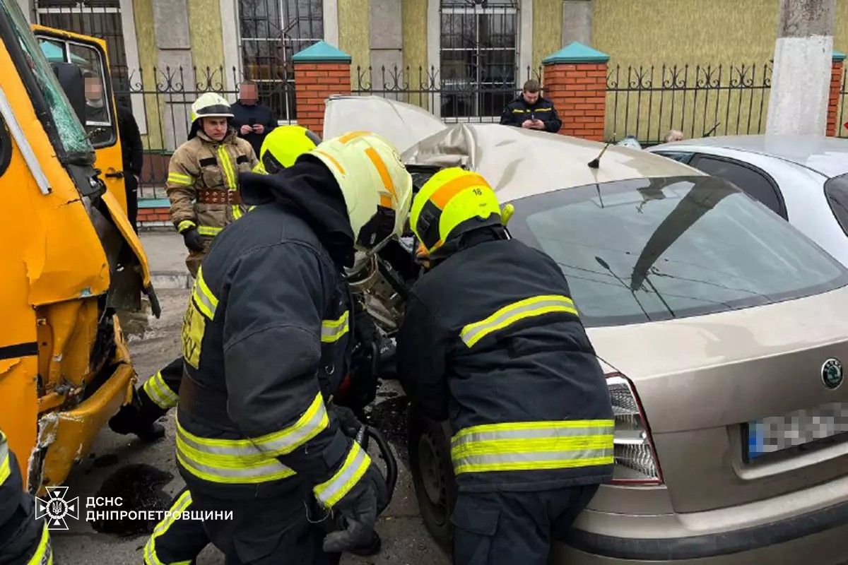 У неділю, 17 березня, на вулиці Марії Лисиченко сталася аварія