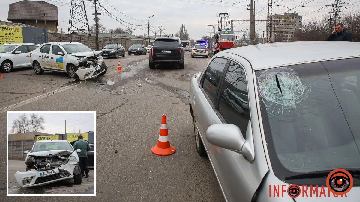 В Днепре на Каруны Renault службы такси Uklon столкнулся с Kia: видео момента