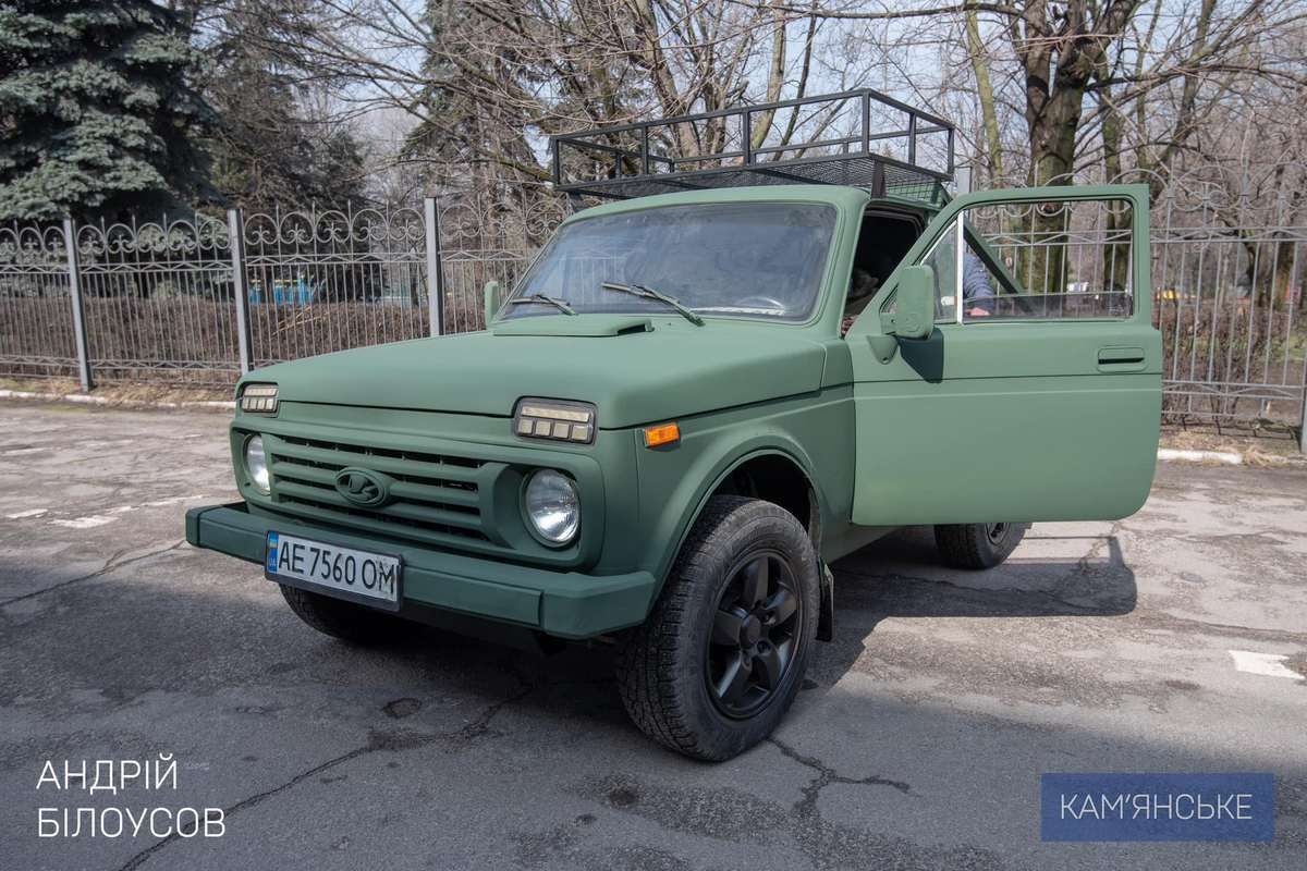 Авто военным передали в Каменском