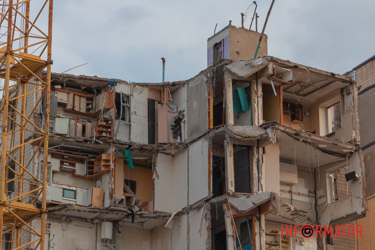 Ніби ці люди досі там