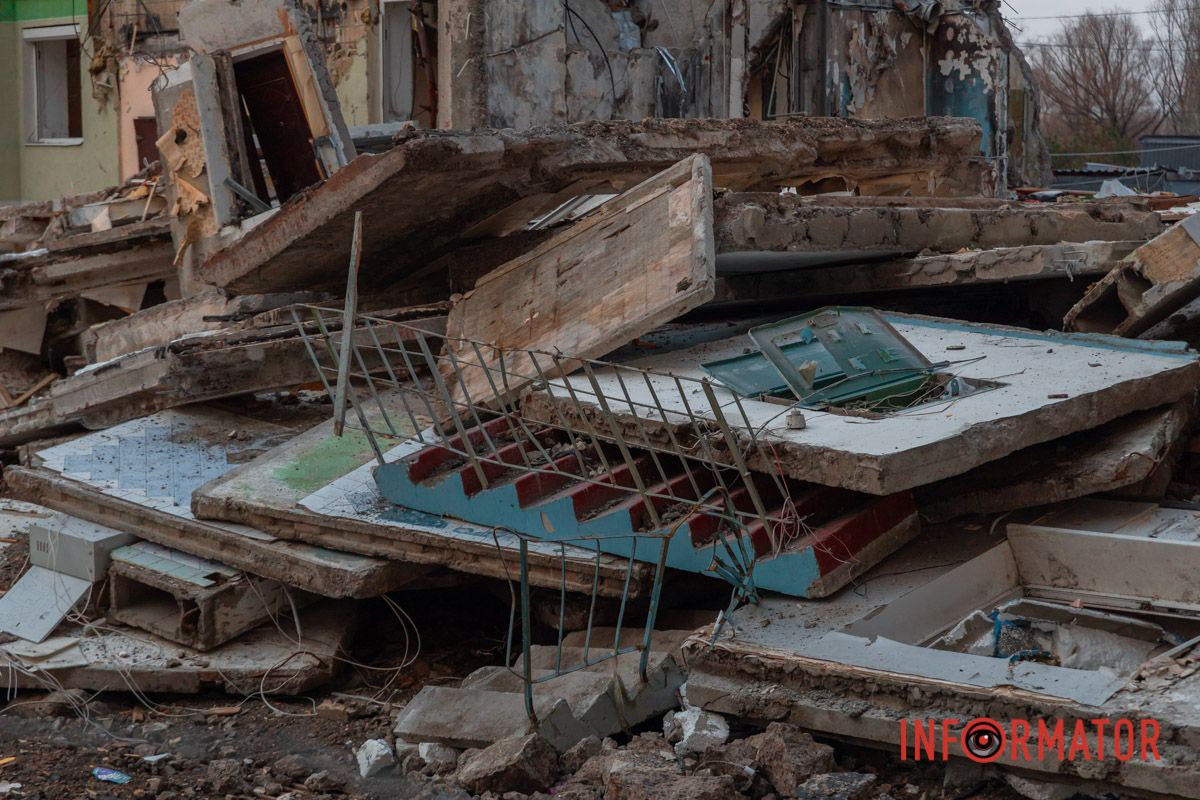 Перші демонтовані панельні плити