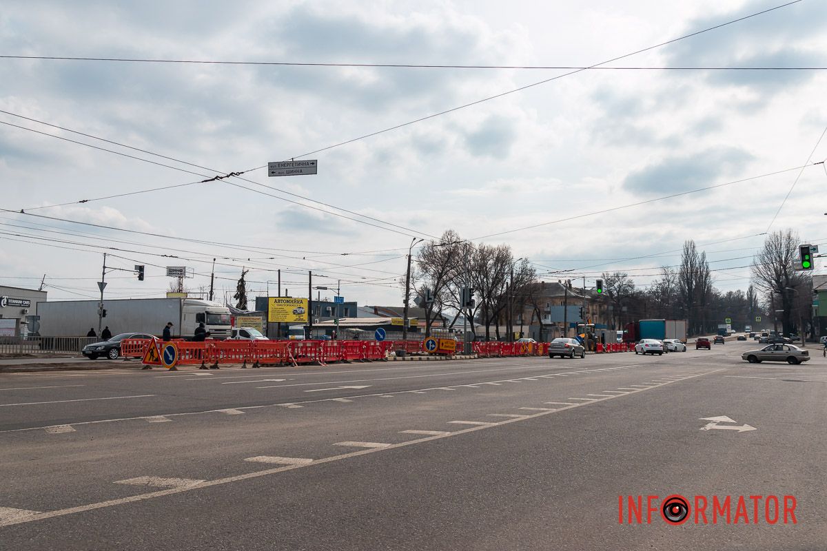 У Дніпрі триває оновлення трамвайних рейок на проспекті Богдана Хмельницького