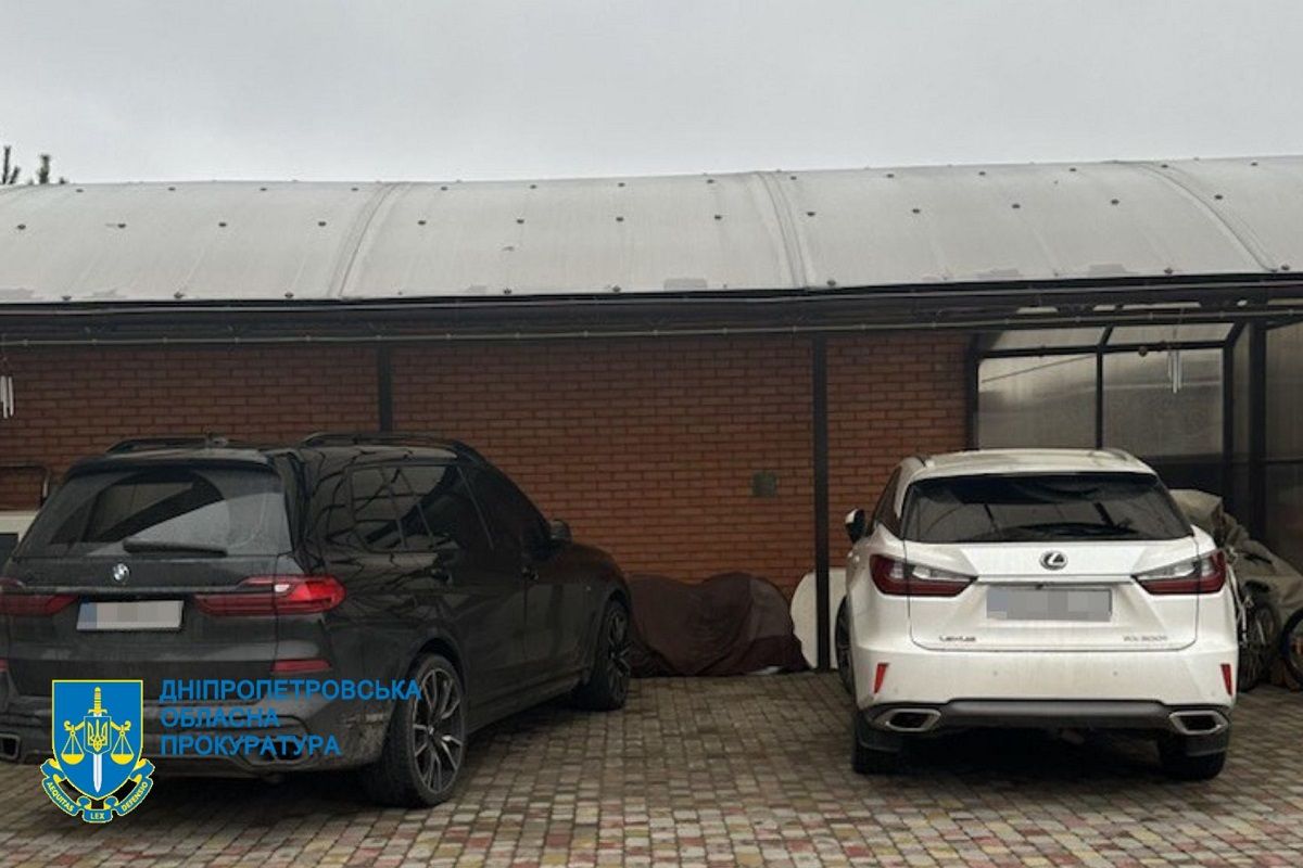 Вилучені елітні авто Вилучені елітні авто