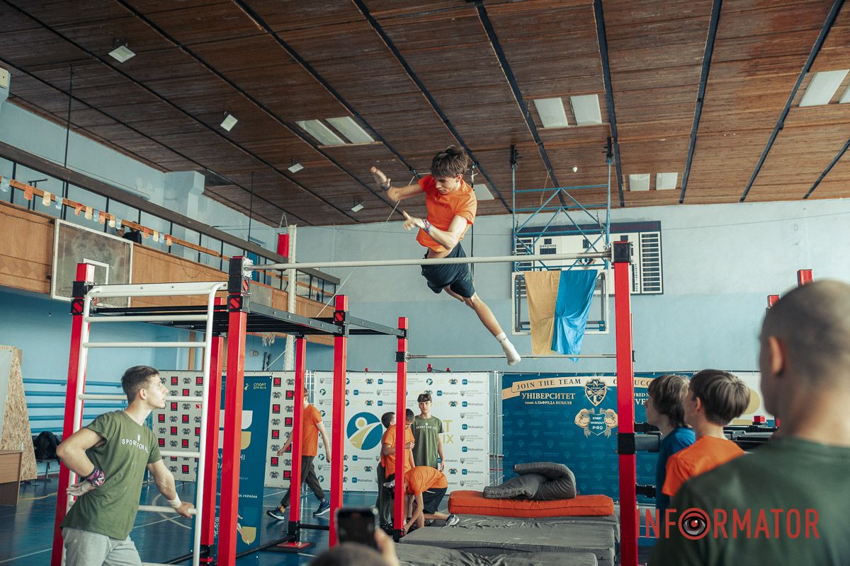 Они были лучшими друзьями из студенческих лет Они были лучшими друзьями из студенческих лет