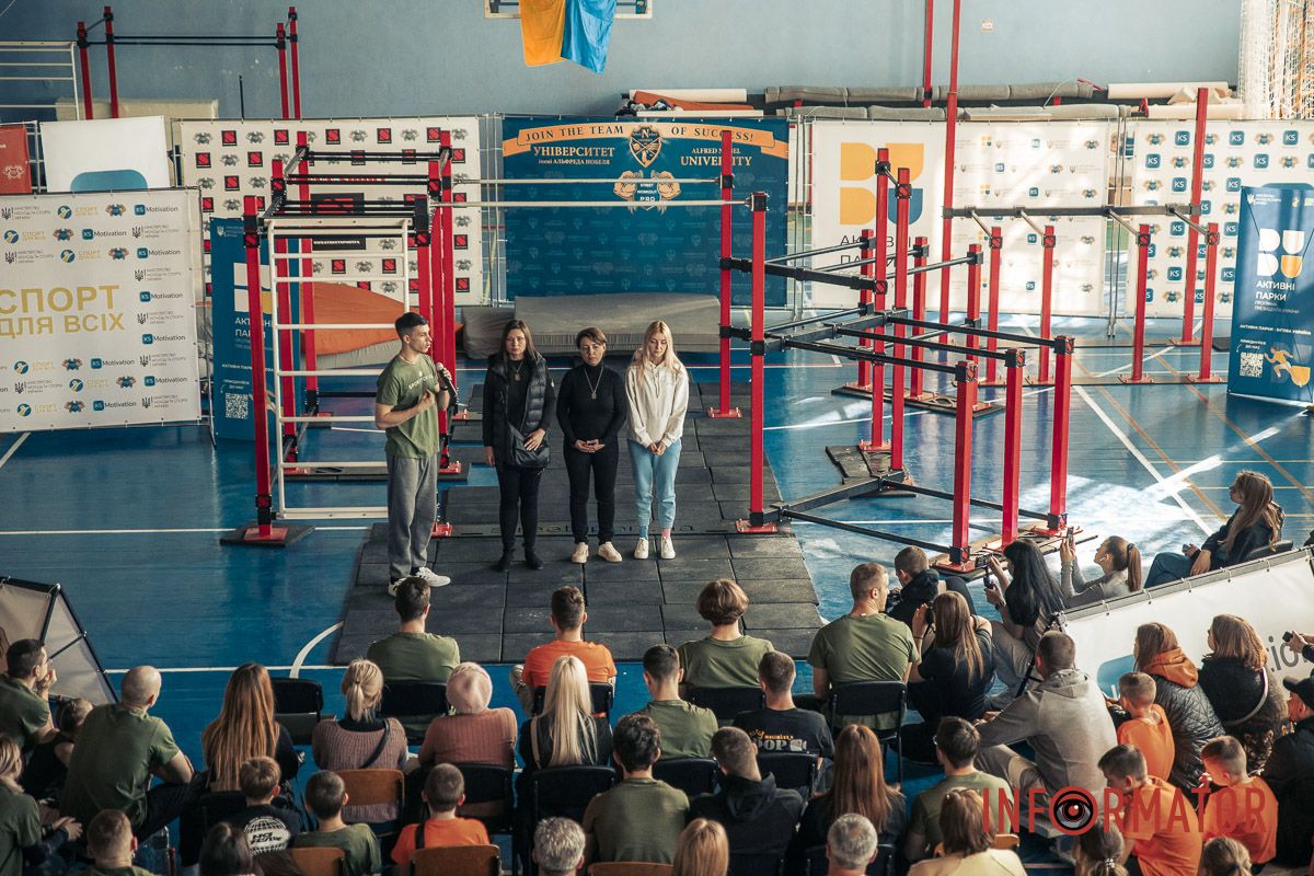 Родни погибших воинов взяли слово Родни погибших воинов взяли слово