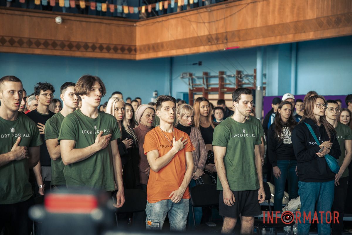 Выполняется гимн Украины Выполняется гимн Украины