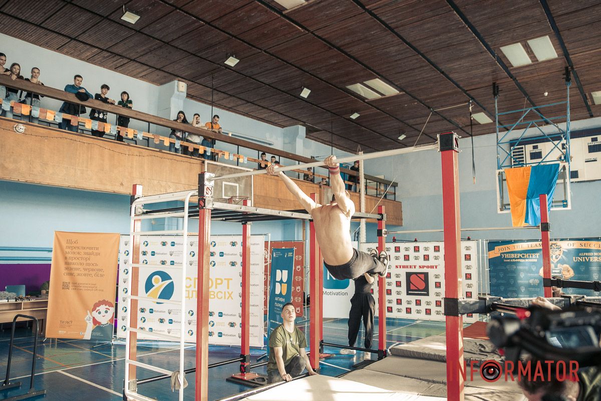 Любители могли посоревноваться в силе с военнослужащими Любители могли посоревноваться в силе с военнослужащими