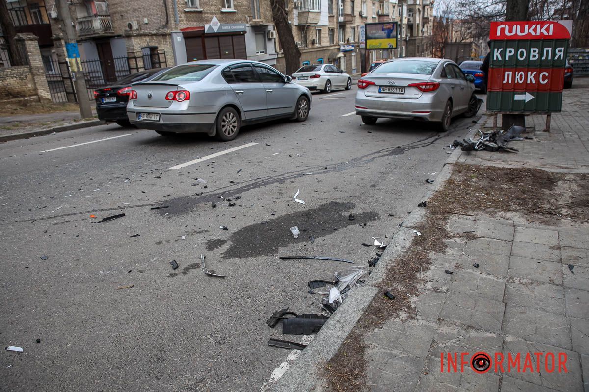 Водитель Hyundai рассказал, что он двигался в крайней левой полосе