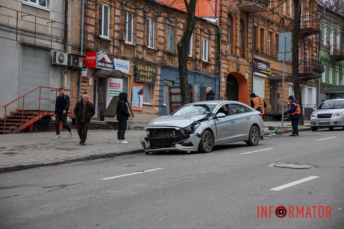 Тут столкнулись Hyundai и Daewoo