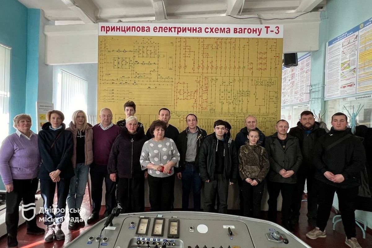 В Днепре будущие водители троллейбусов и трамваев овладевают профессией в учебно-производственном центре В Днепре будущие водители троллейбусов и трамваев овладевают профессией в учебно-производственном центре