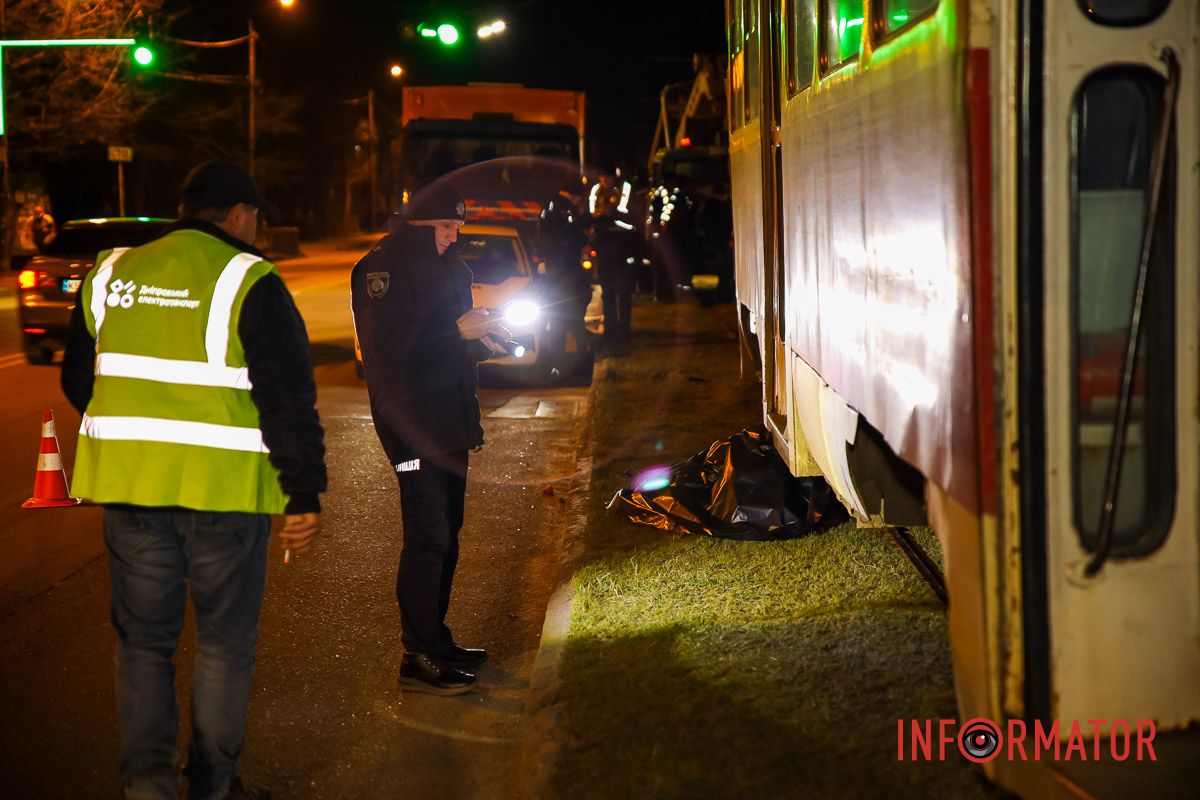 Из-за инцидента возникли перебои в движении трамваев №6 от Старомостовой площади Из-за инцидента возникли перебои в движении трамваев №6 от Старомостовой площади