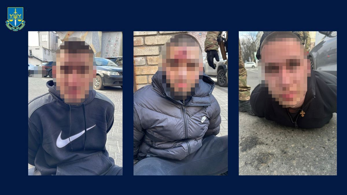 Они требовали у местного жителя 14 тысяч долларов мнимого долга и право собственности на его авто